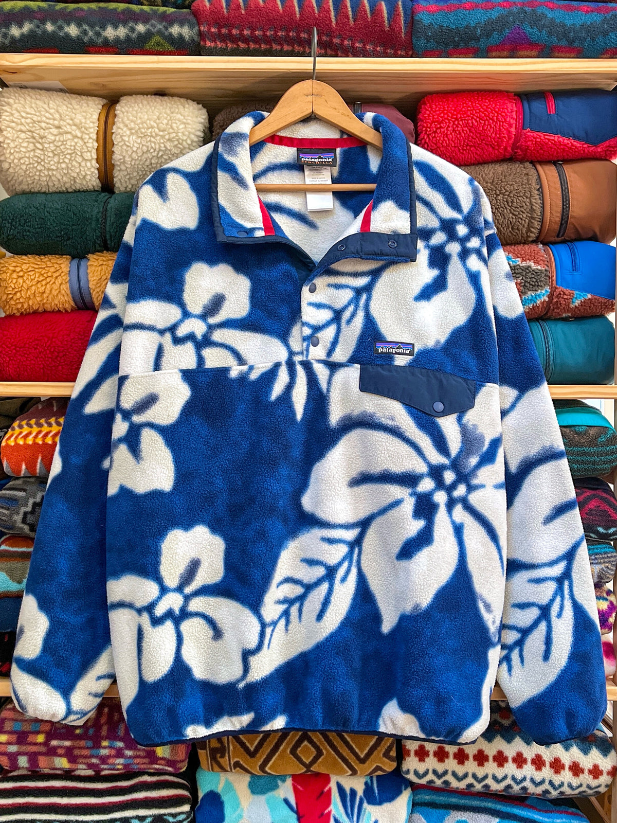 2015 Patagonia Printed Synchilla Snap-T Pullover, Spice Garden: Navy Blue (L)