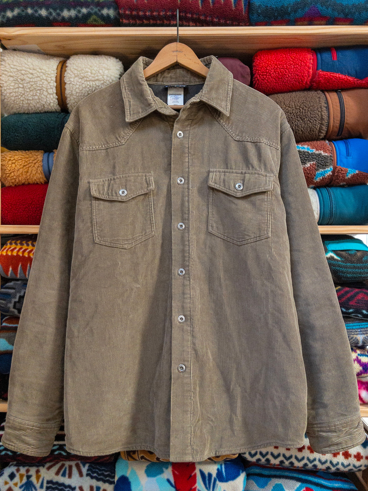 2008 Patagonia Corduroy Insulated Western Shirt Jacket, Dusty Brown (L)