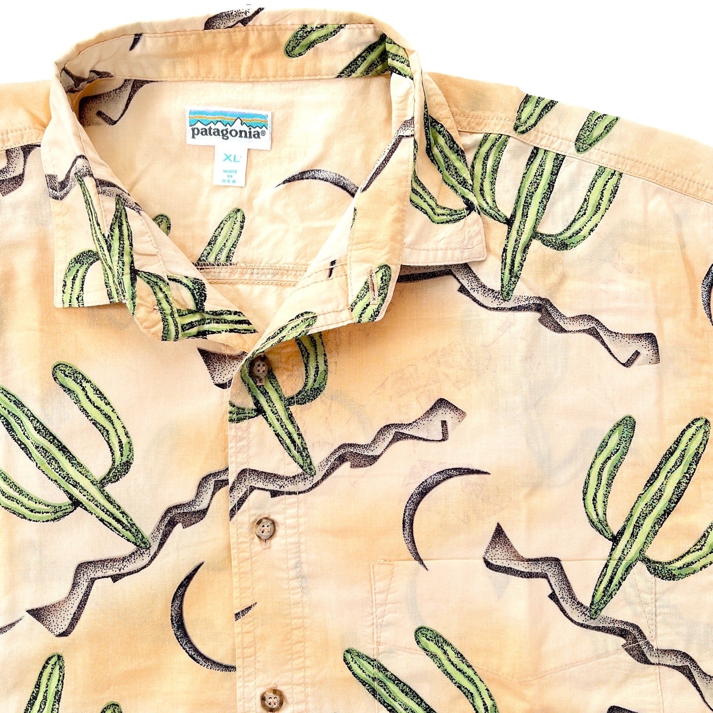 1990 Patagonia Made In The U.S.A. Mens A/C Cotton Print Shirt, Cactus Print (XL)