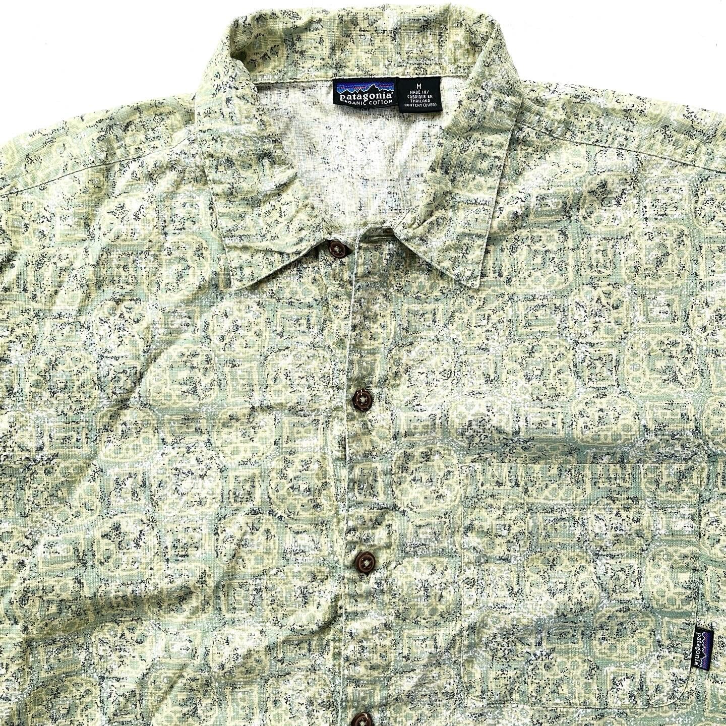2000 Patagonia Mens Organic Cotton A/C Print Shirt, Green (M)