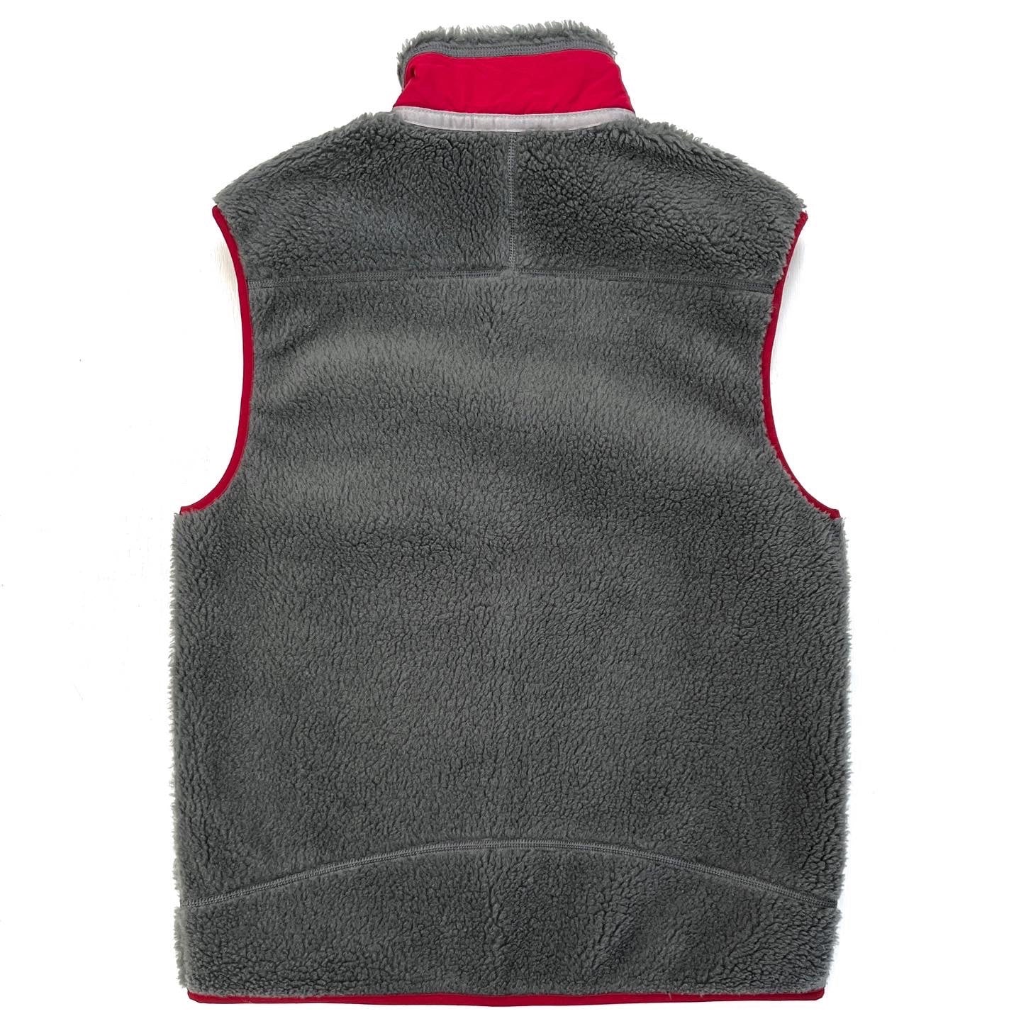 2015 Patagonia Mens Classic Retro-X Vest, Forge Grey & Red (M)