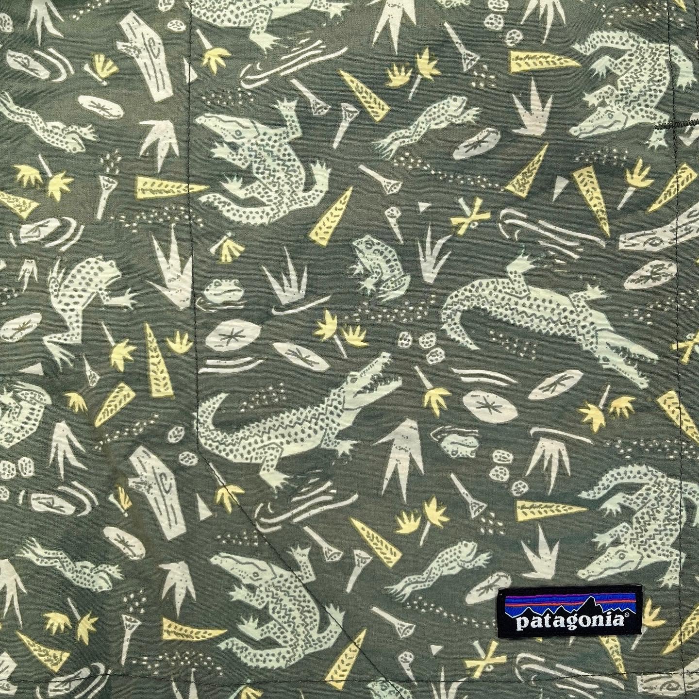2020 Patagonia Mens 5” Printed Baggies Shorts, Alligators & Bullfrogs (S)