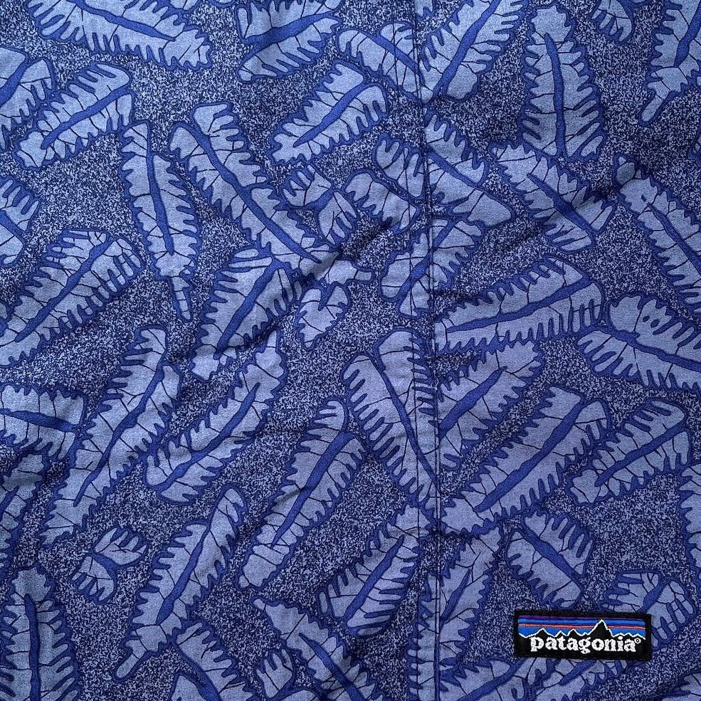1996 Patagonia Mens 4” Printed River Shorts, Spiney: Blueberry (XL)
