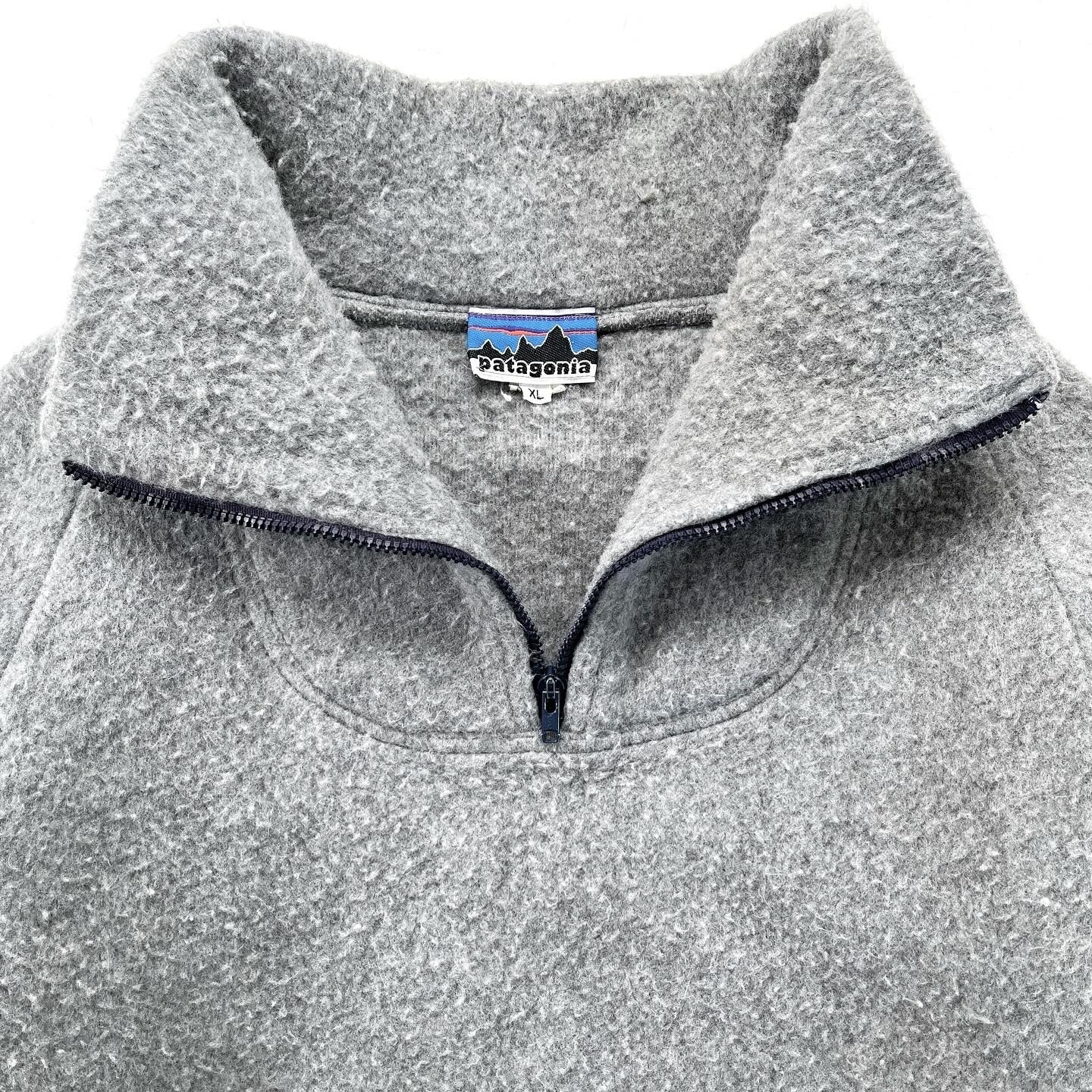 1970s Patagonia “Big Label” Bunting Half-Zip Fleece Sweater, Grey (L)