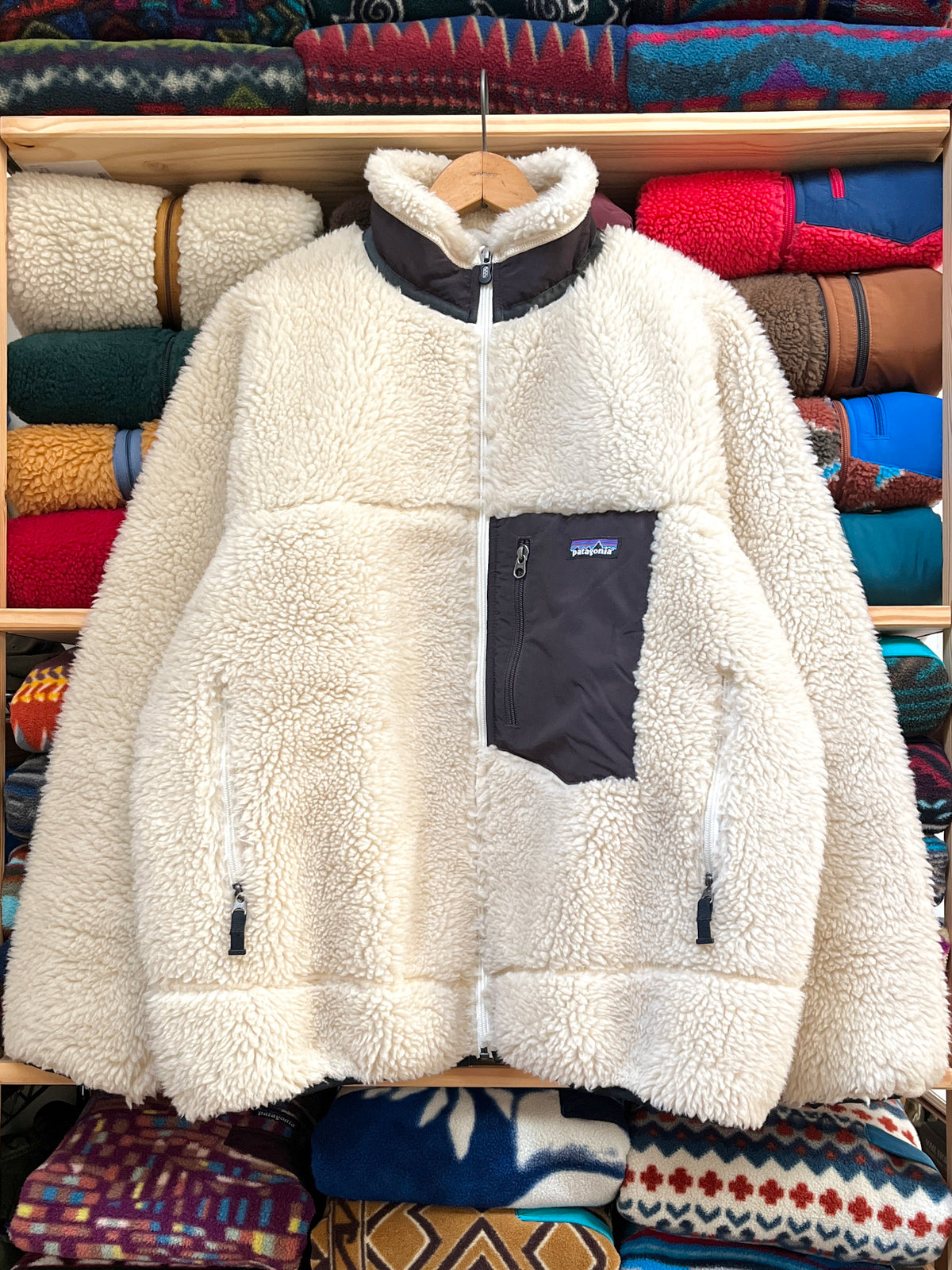 2007 Patagonia Deep Pile Classic Retro-X Retro Cardigan, Natural & Mushroom (L)