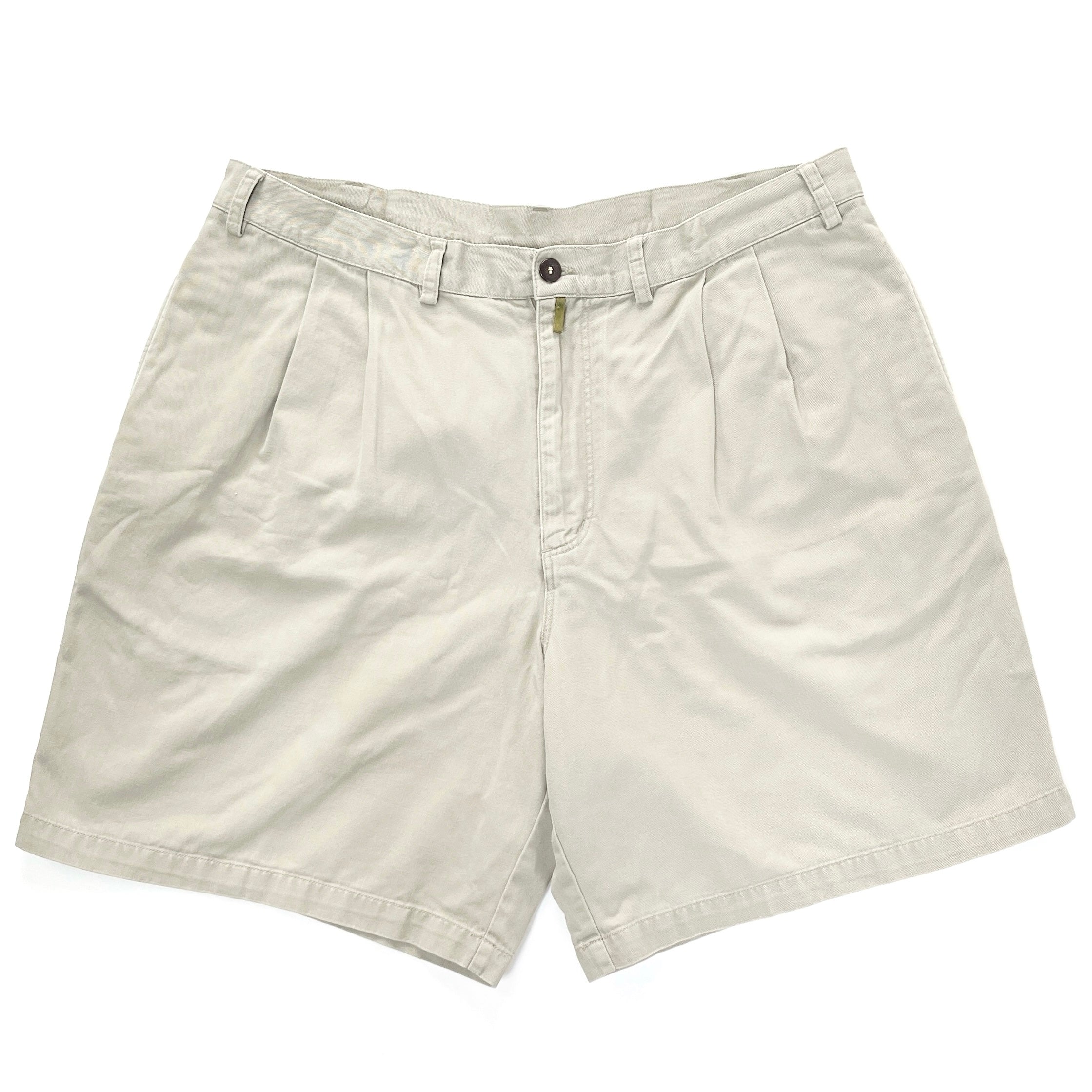 1998 Patagonia Mens 8.5” Pleated Cotton Field Shorts, Light Tan