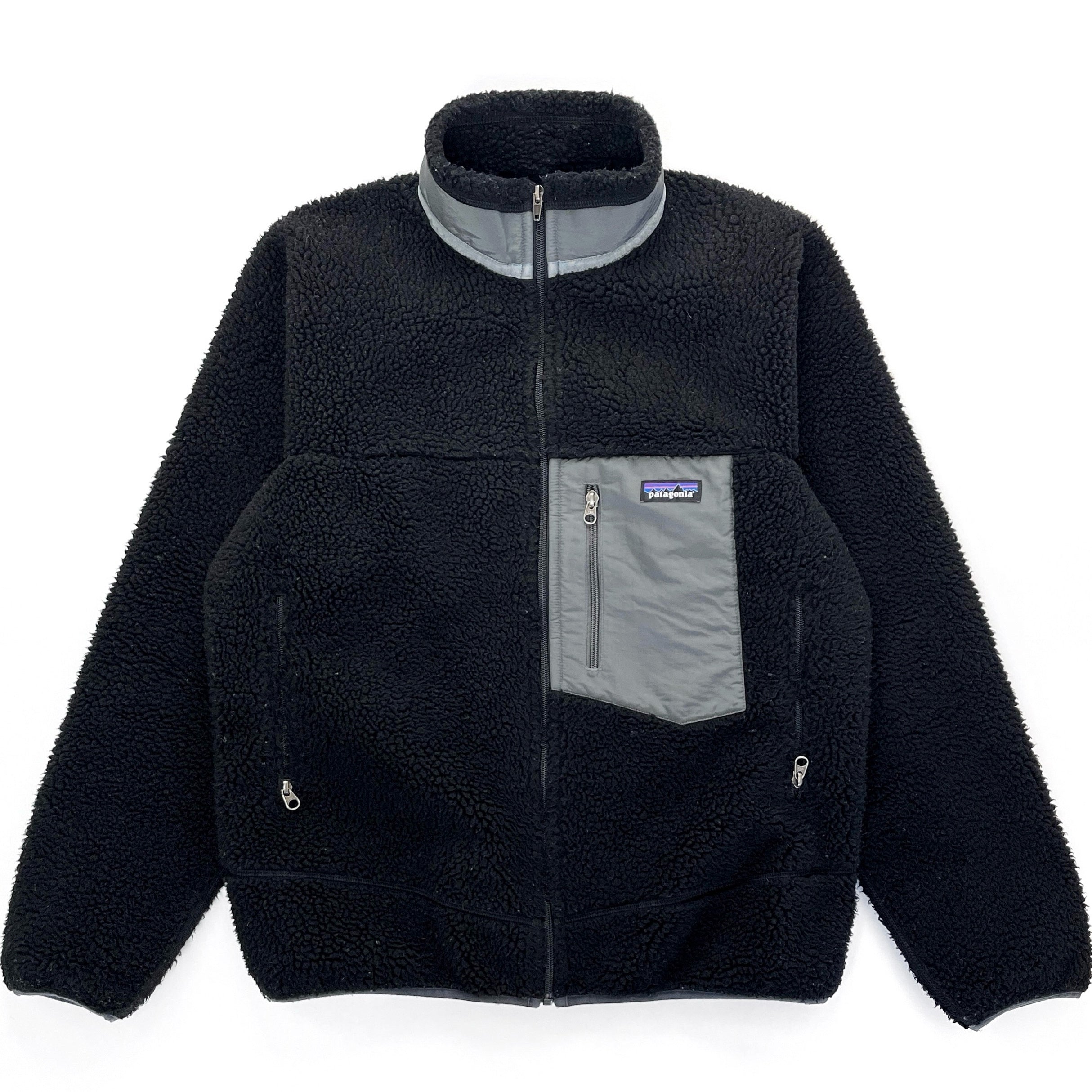 2015 Patagonia Classic Retro-X Fleece Jacket, Black & Light Grey (M)
