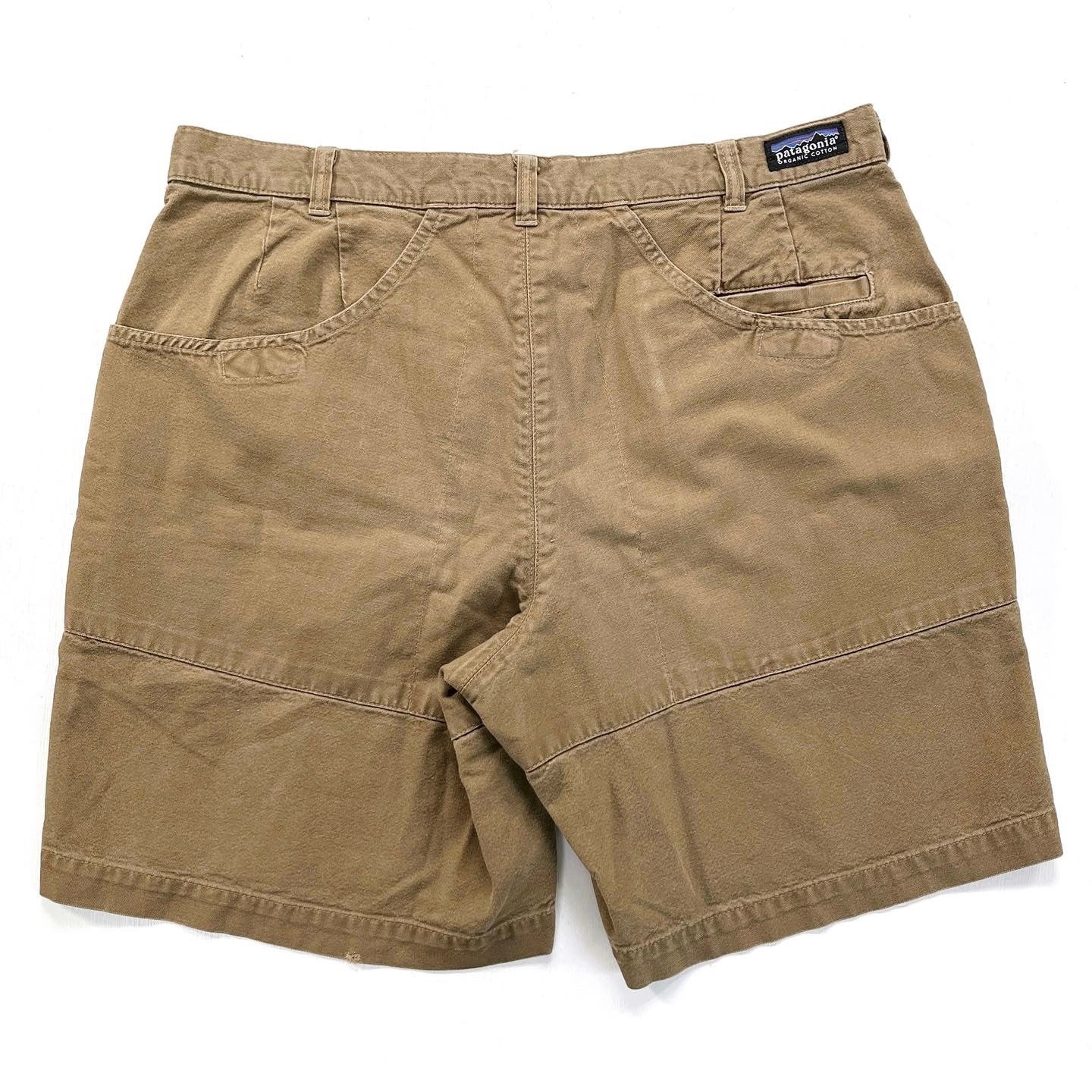 Closed high-waisted organic-cotton shorts - Neutrals