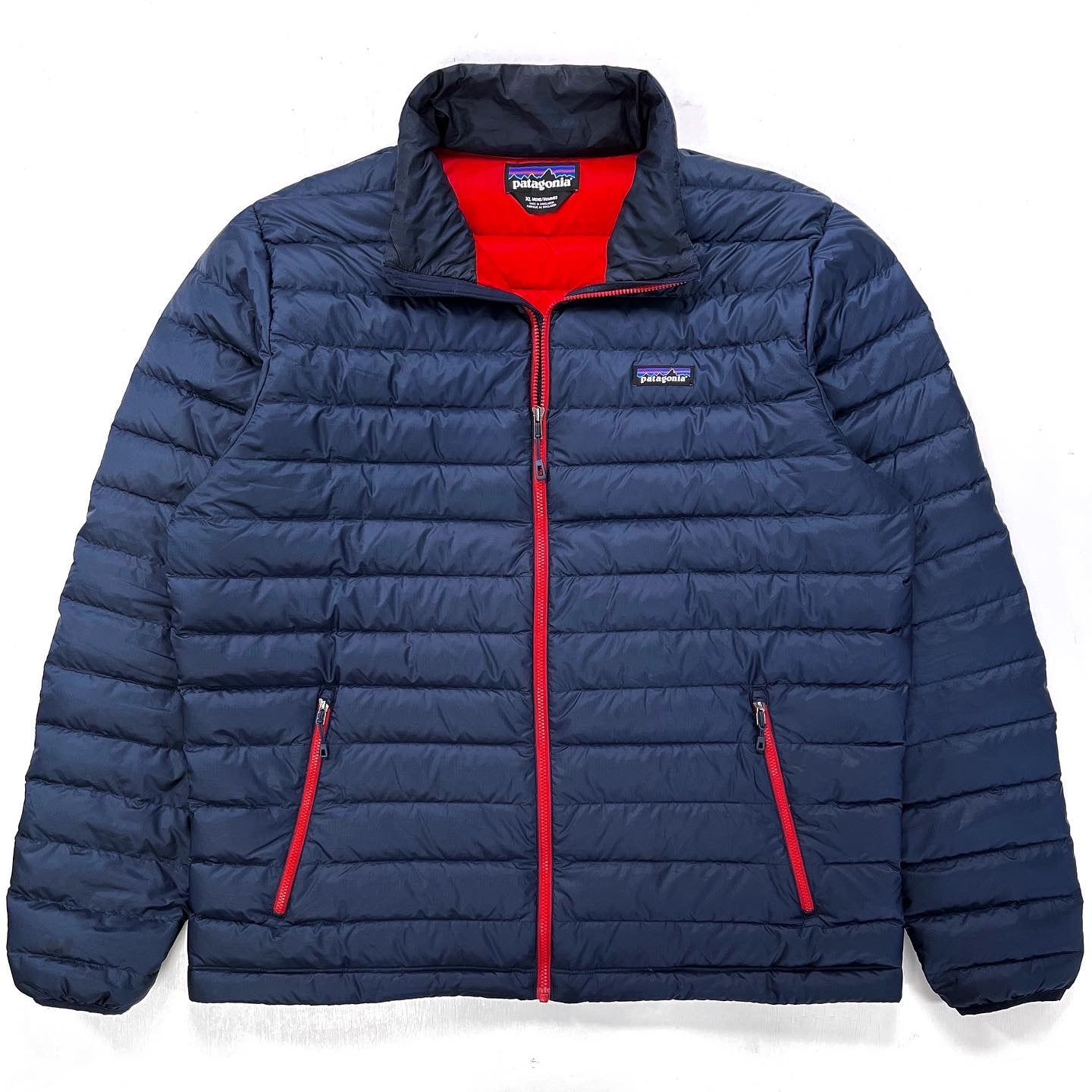 2016 Patagonia Mens Down Sweater, Classic Navy & Red (XL)